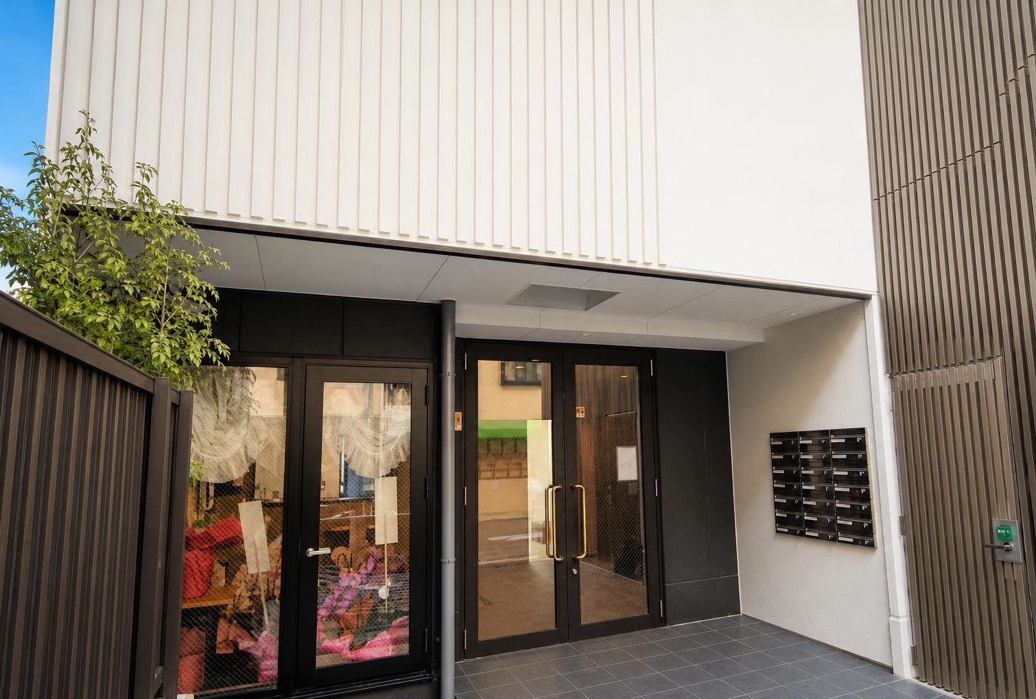 Haginochaya 1-chome / Whole 7-Storey Building (Minpaku), Osaka - Hotels & Ryokans for Sale in Nishinari Ward, Osaka City (3)