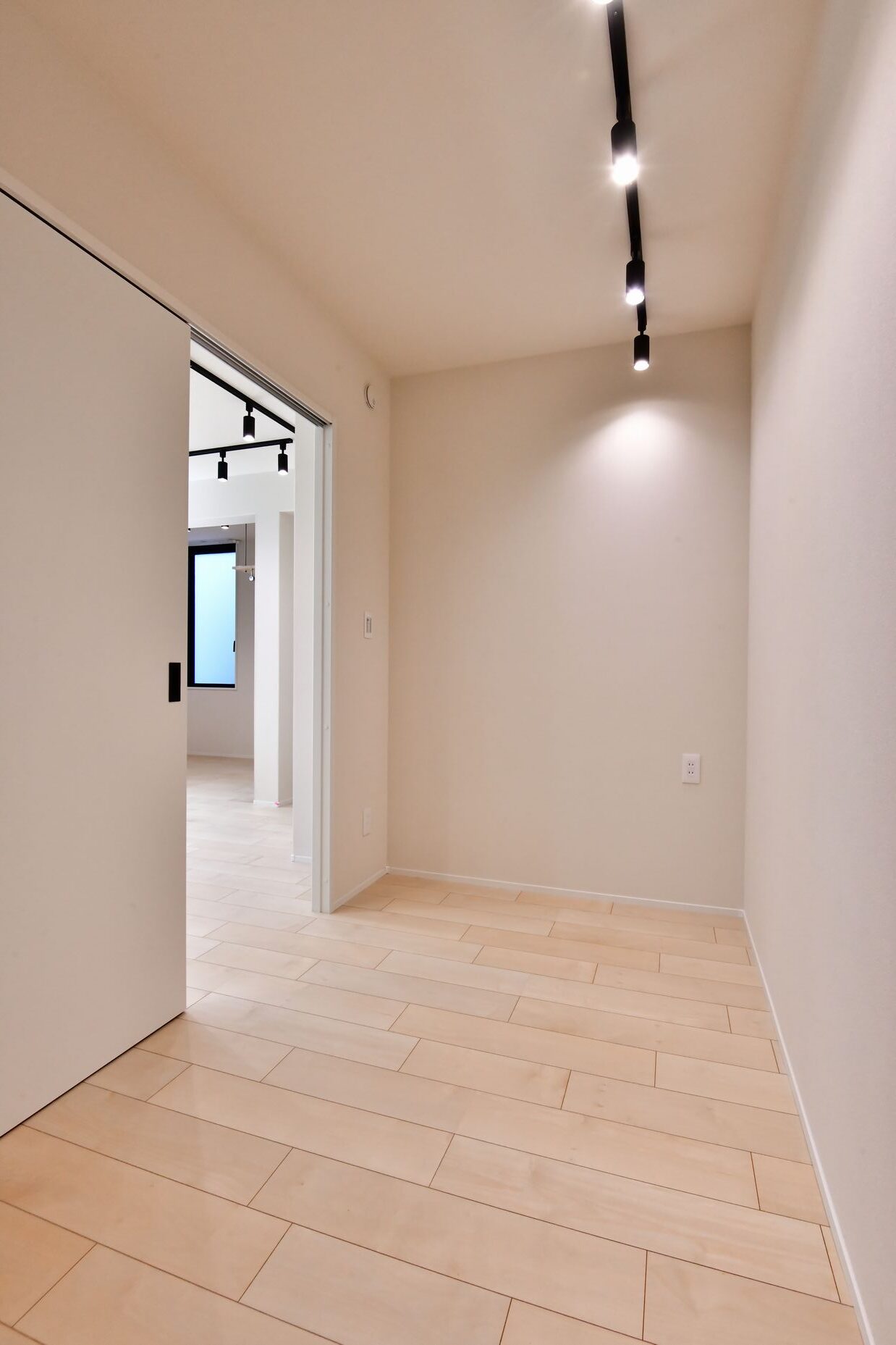 Whole Apartment Building / 8 Units, Shibuya - Apartment Buildings for Sale in Shibuya Ward (11)