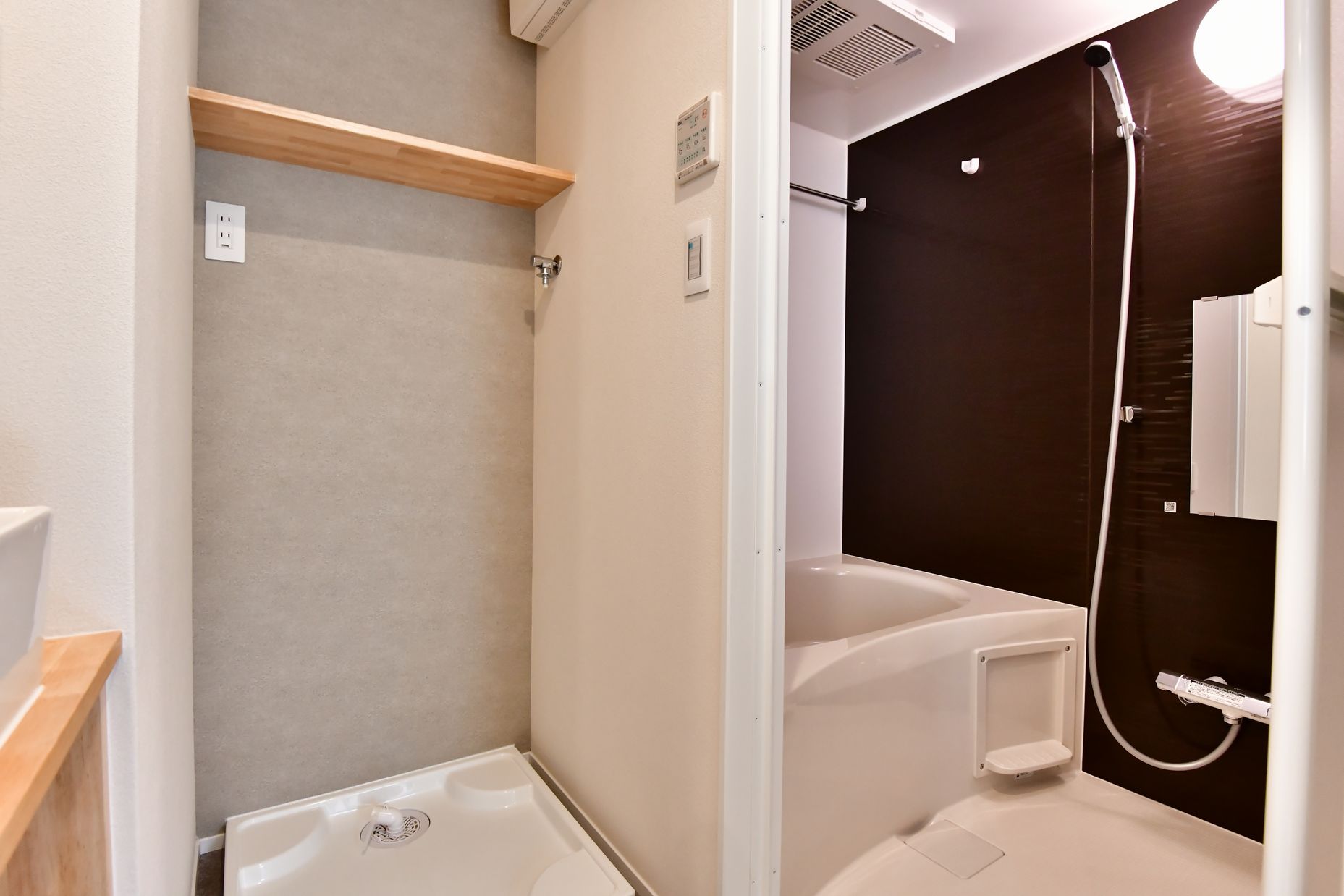 Whole Apartment Building / 8 Units, Shibuya - Apartment Buildings for Sale in Shibuya Ward (8)